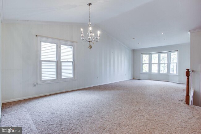 Foto del edificio - 11 Watch Hill Pl