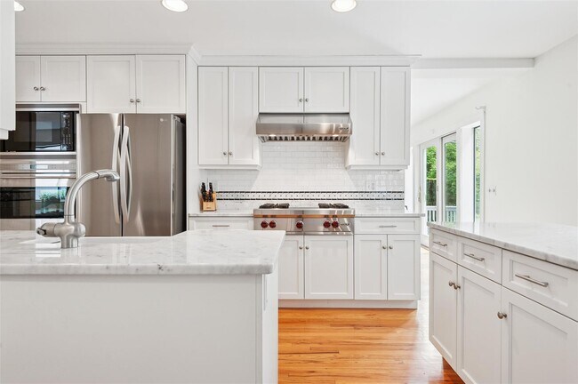 Foto del edificio - 72 Bishops Ln