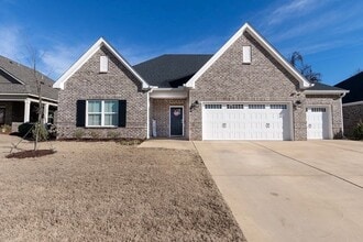 Building Photo - 146 Lenore Ct