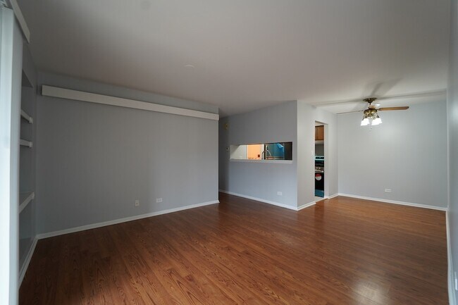 Foto del edificio - 365 Grissom Ct