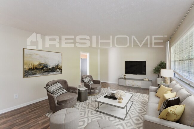 Foto del edificio - 7432 Meadows Dr