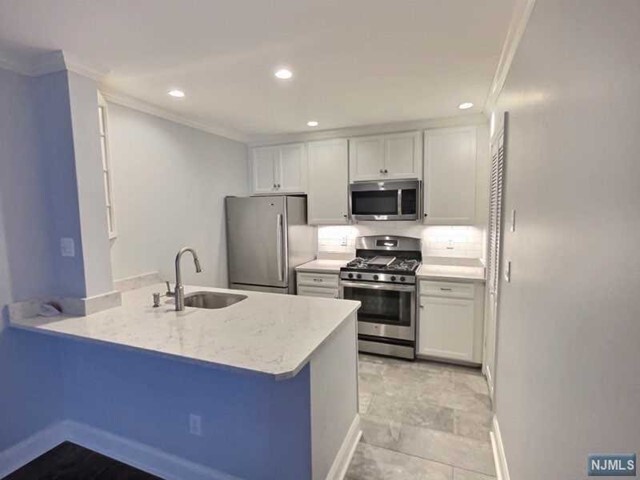 Building Photo - 803 Sassafras Ct