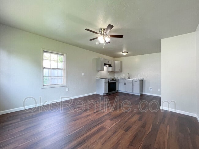 Foto del edificio - 6703 NW 25th St