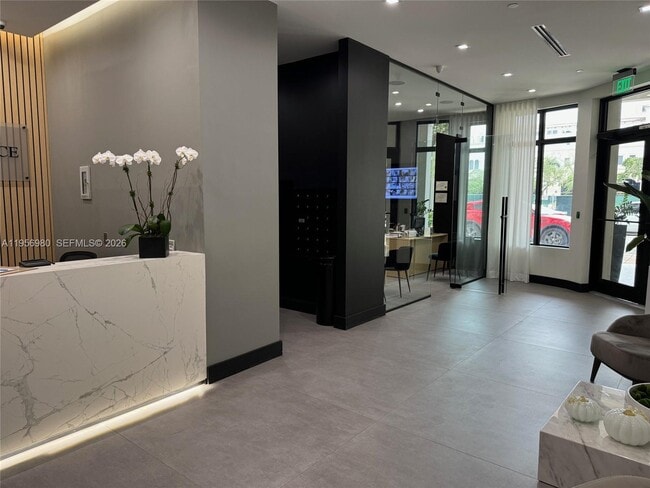 Foto del edificio - 4100 Salzedo St