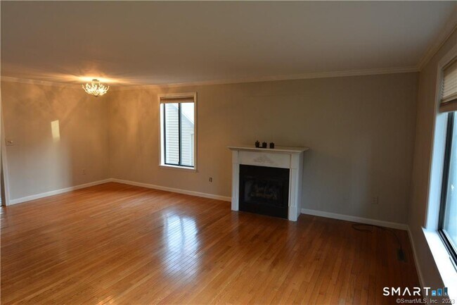 Foto del edificio - 12 Hitching Post Ln