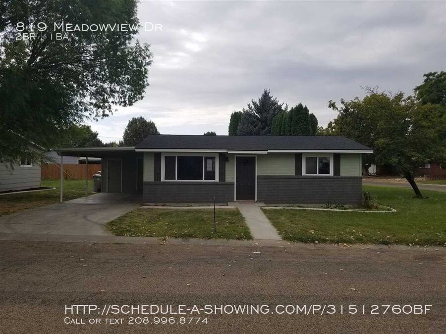 Primary Photo - 819 Meadowview Dr