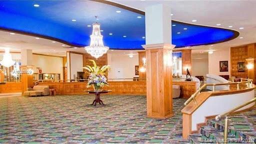 Foto del edificio - 5445 Collins Ave