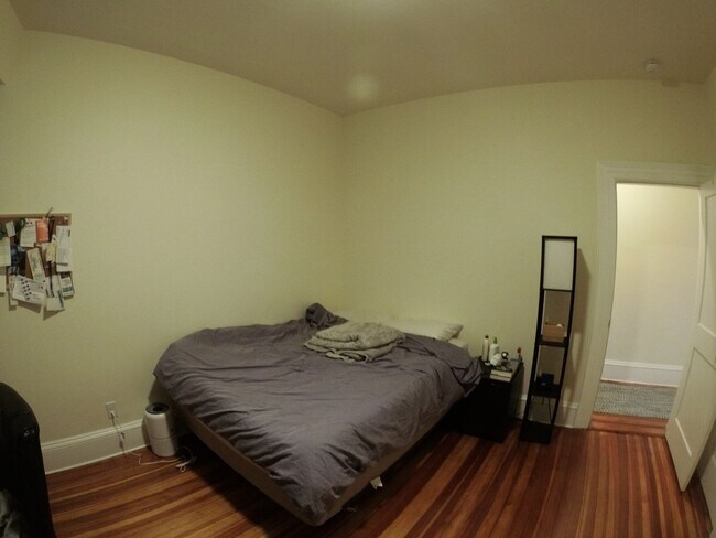 Foto del edificio - 1451 Beacon St