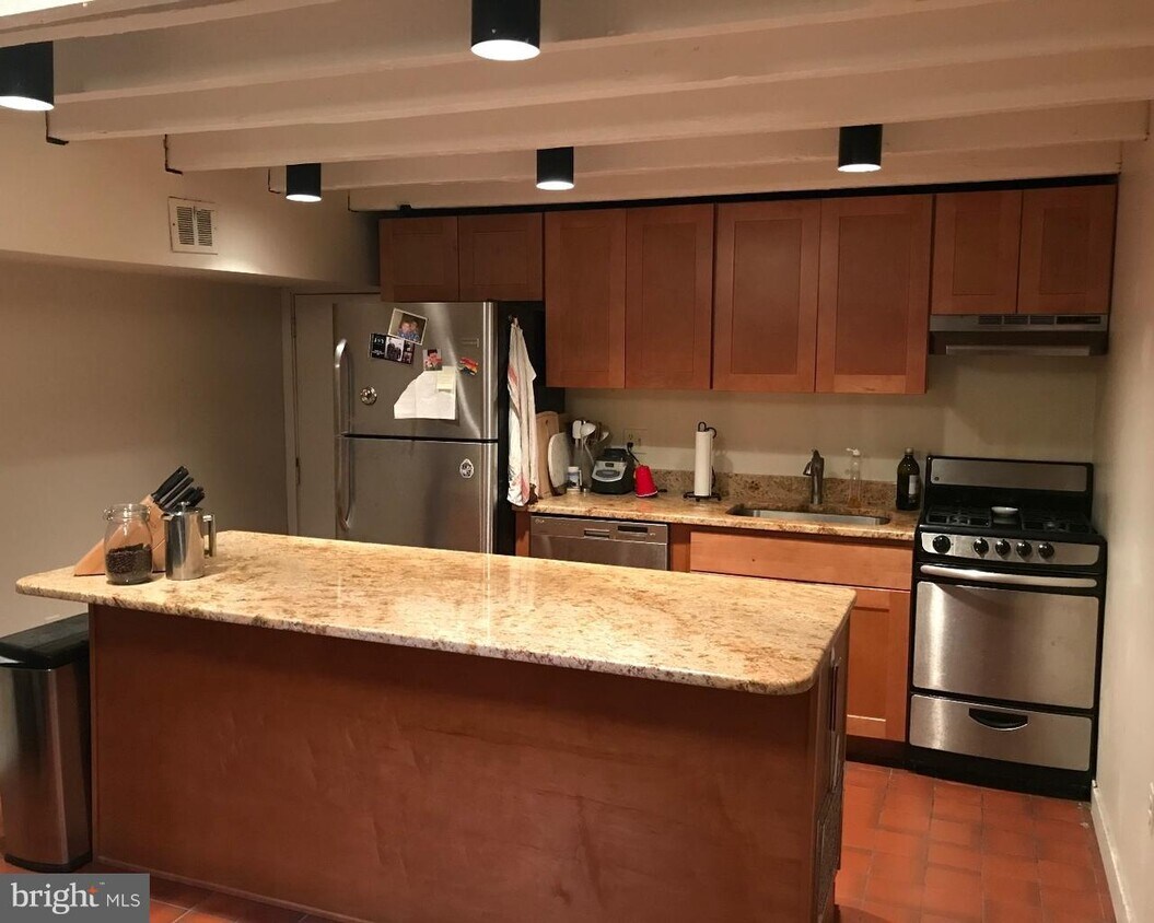 Foto principal - 716 N 23rd St