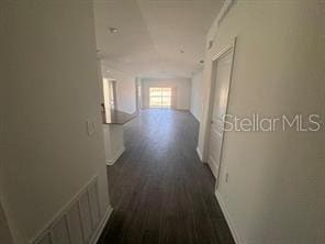 Building Photo - 2599 Runners Cir