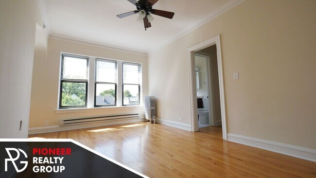 Foto del edificio - 4614 N Paulina St