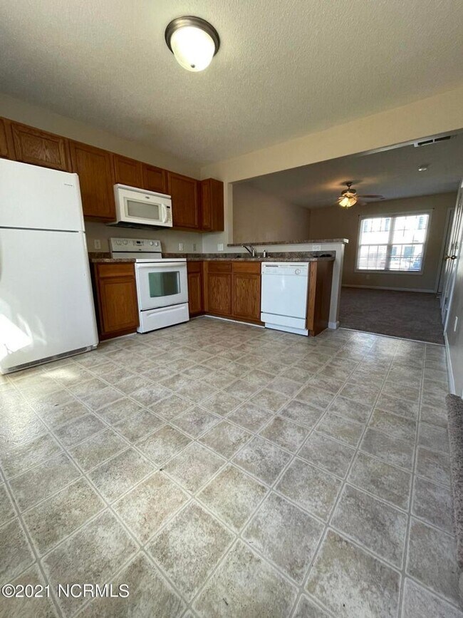 Foto del edificio - Welcome to Cornerstone Village!