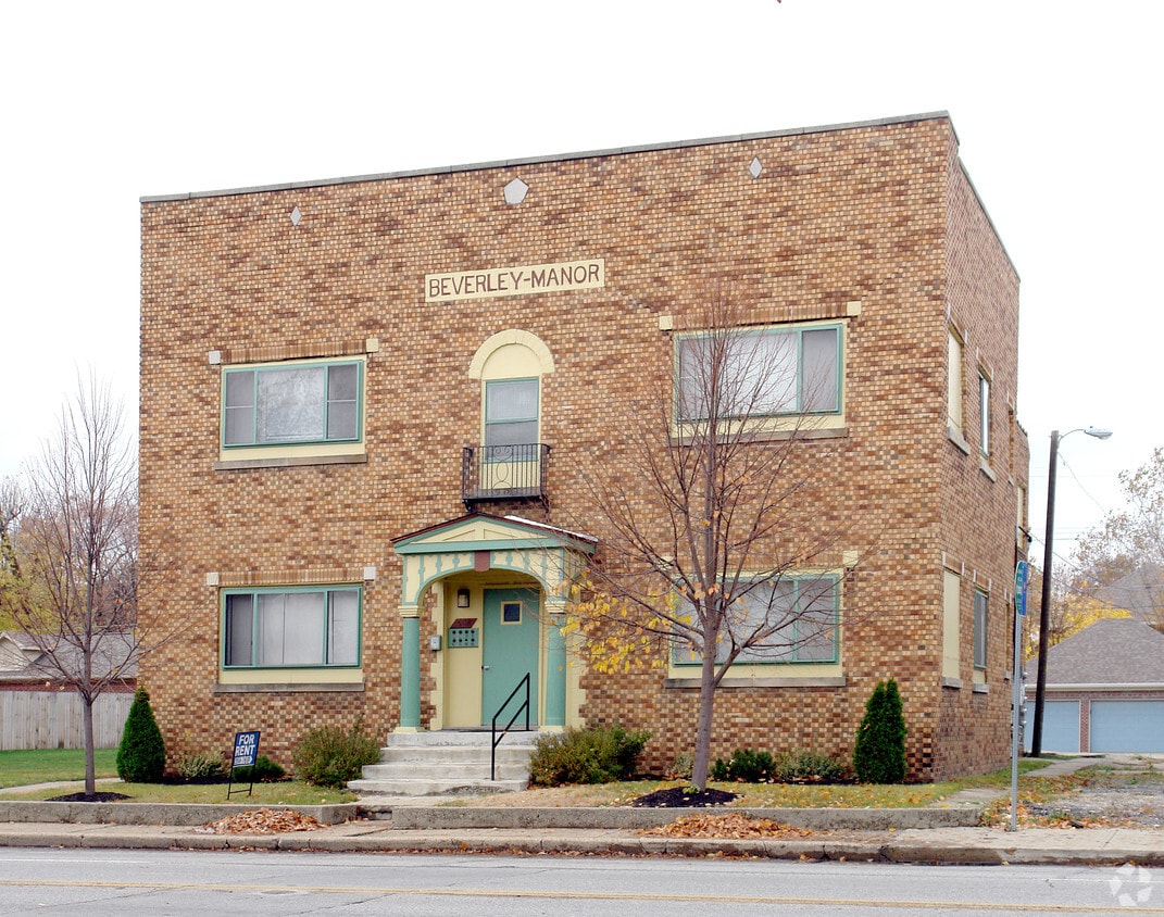 1558 N College Ave, Indianapolis, IN 46202 Apartments in Indianapolis