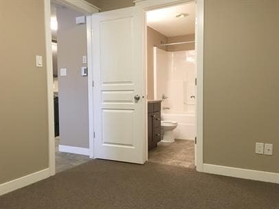 Building Photo - 467 Halifax St