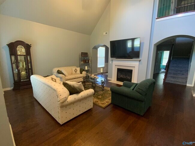 Building Photo - 127 Misty River Ln SW
