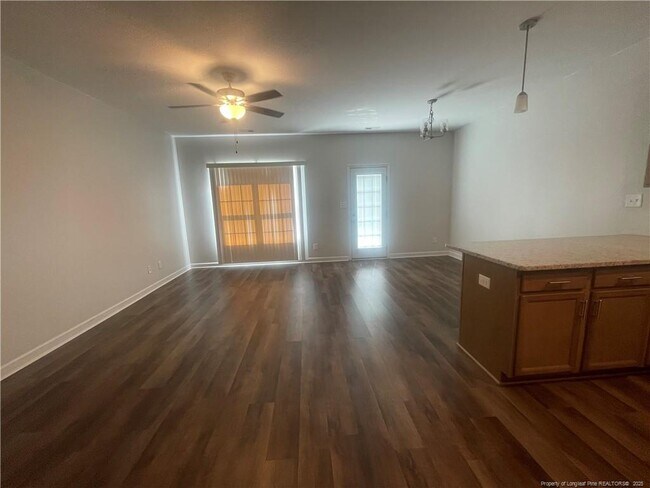 Foto del edificio - 703 Georgetown Cir