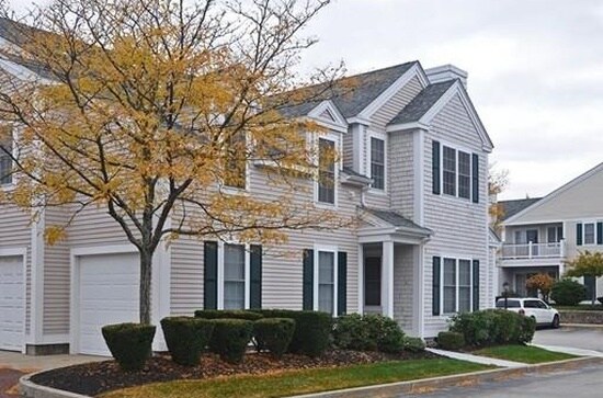 Foto principal - 85 Village Dr