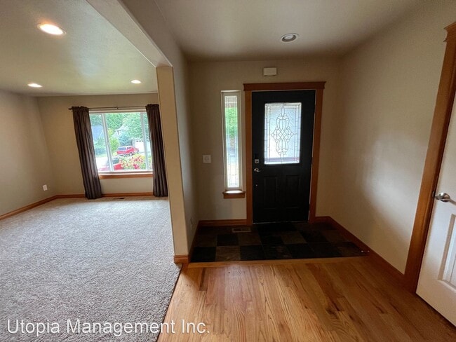 Building Photo - 3 br, 3 bath House - NB 1661 Fruitland Drive