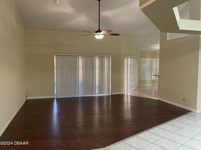 Building Photo - 5990 Shady Creek Ln