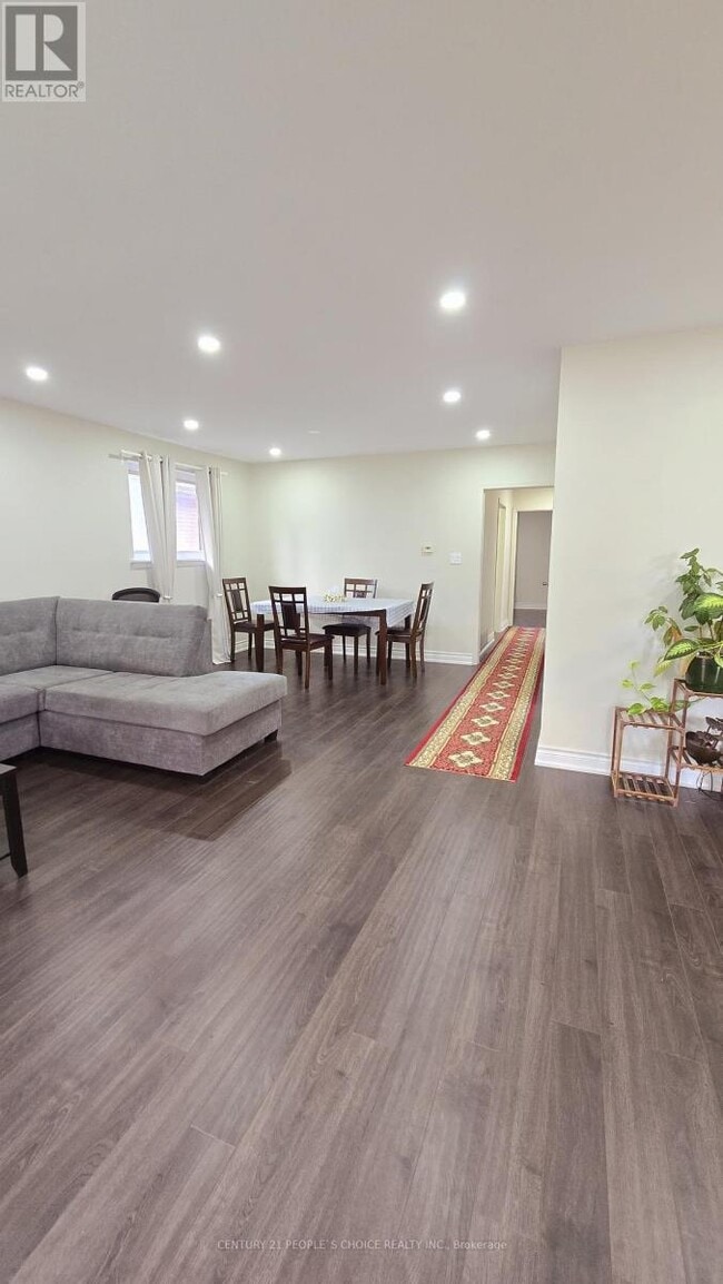 Photo du bâtiment - 22 Murchison Crescent