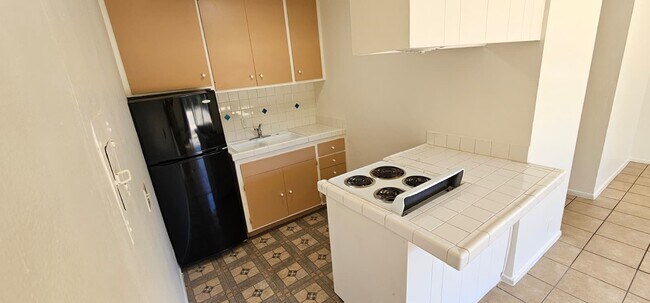 Building Photo - 206 N Beverly Park