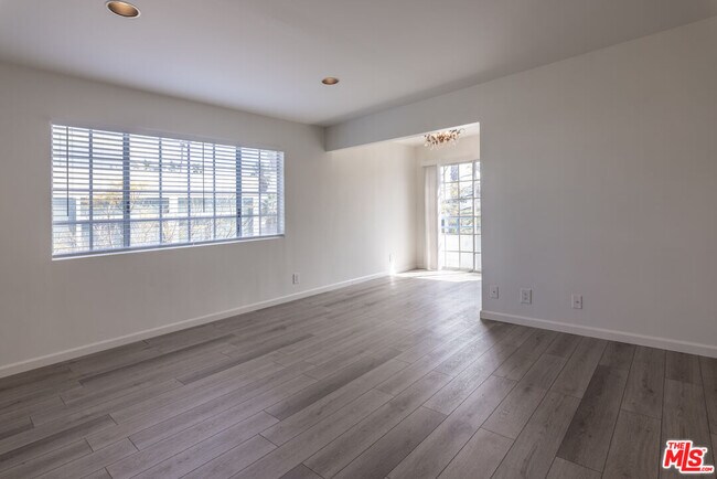 Foto del edificio - 631 Pacific St