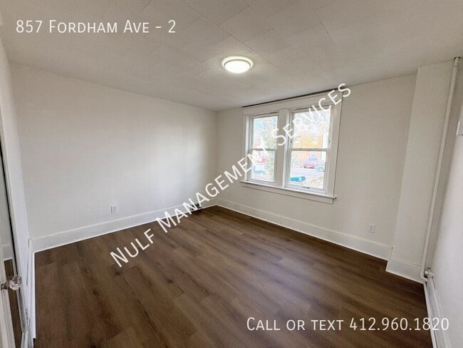 Building Photo - 857 Fordham Ave