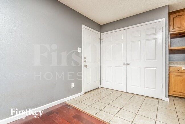 Building Photo - 7557 Folkstone Dr