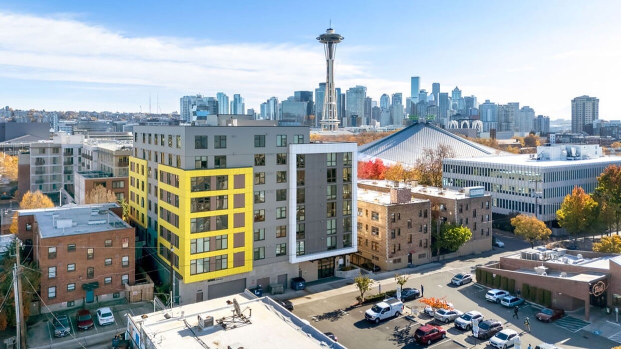 Foto principal - Niwa Apartments | Modern City Living in Lower Queen Anne | Affordable New Rates!