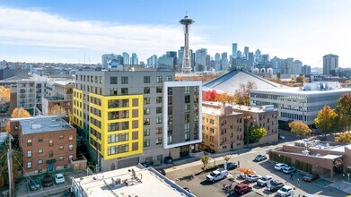 Building Photo - 513 1st Ave N