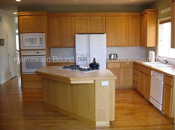 Building Photo - 11533 NW Cyrus Ln
