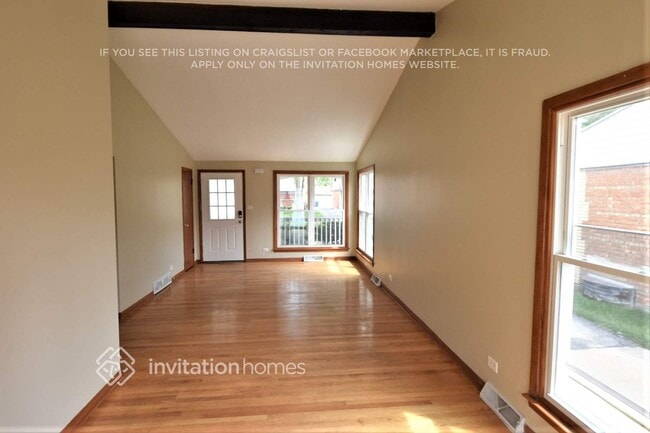 Building Photo - 10024 Mulberry Ave