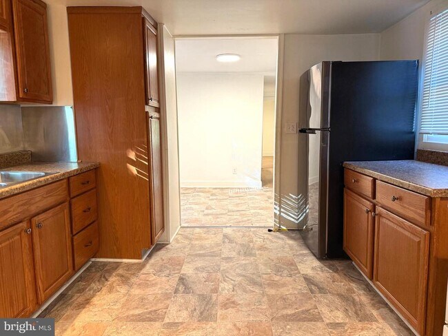 Foto del edificio - 61 W Pitman St