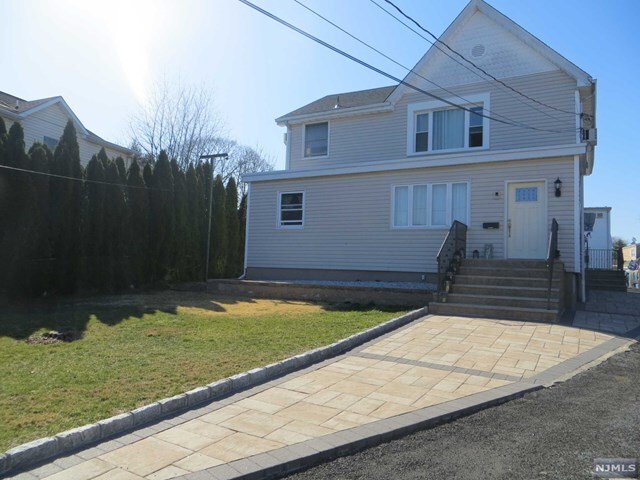 Primary Photo - 731 1st St