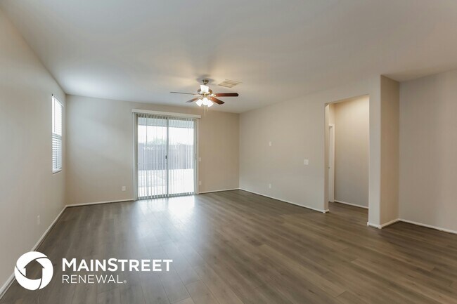 Foto del edificio - 2743 W Apollo Rd
