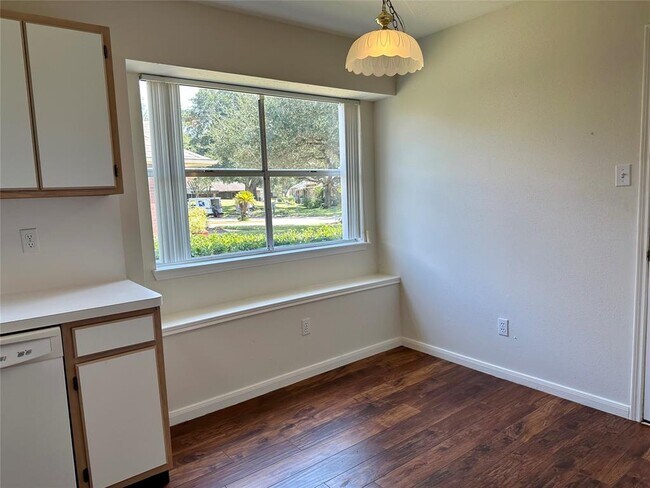 Foto del edificio - 3503 N Peach Hollow Cir