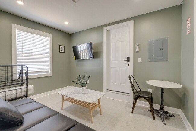 Building Photo - 500 Shelfar Pl