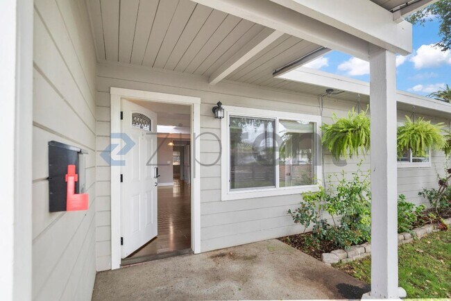 Foto del edificio - 1135 Hollyburne Ave