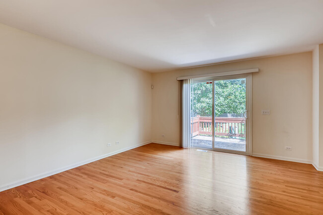 Building Photo - 2637 Chelsey St