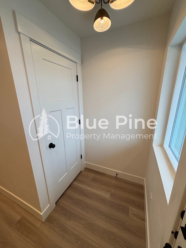 Foto del edificio - 2384 Caliber Pl