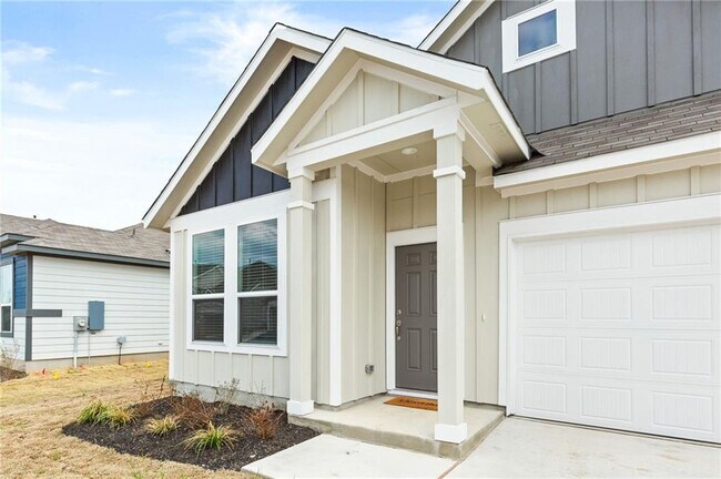 Building Photo - 1607 Denesa Dr