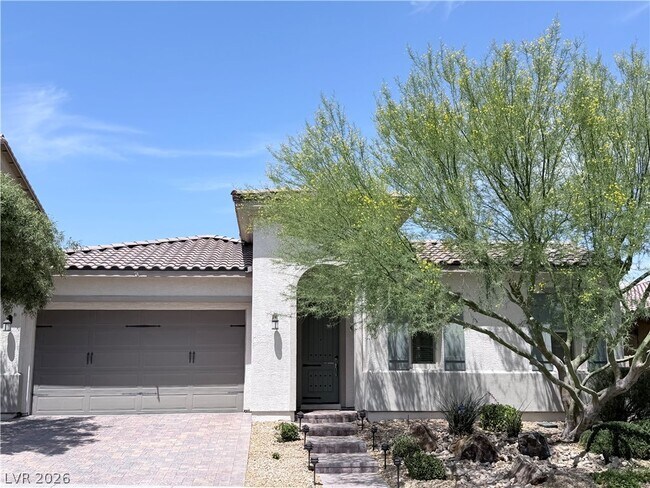 Building Photo - 9936 Wildhorse Cyn Ave