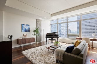 Building Photo - 1155 S Grand Ave