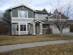 Building Photo - 20946 Lupine Ave