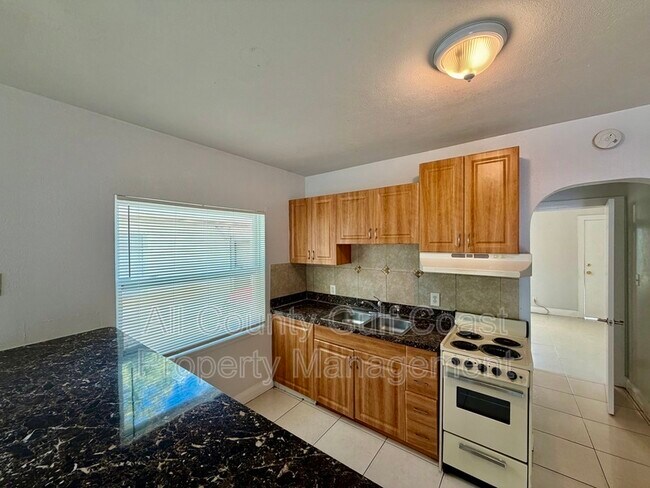 Foto del edificio - 1609 9th Ave W