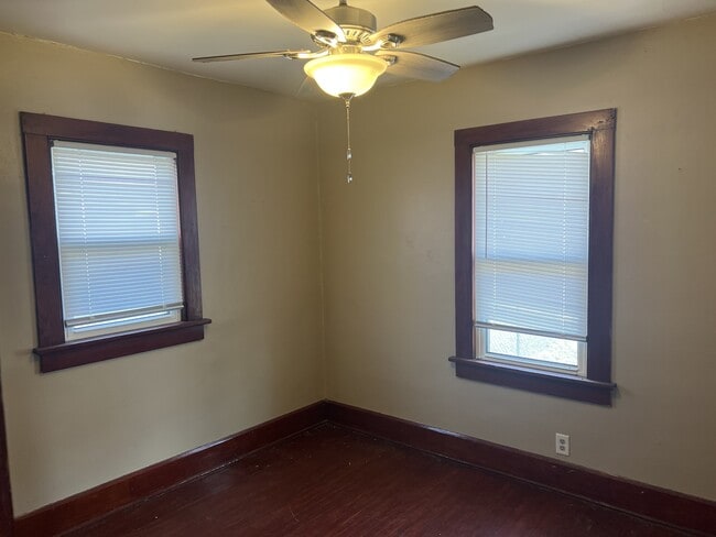 Building Photo - 1412 Alpha Ave