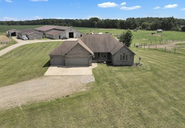 Building Photo - 14105 Byron Rd