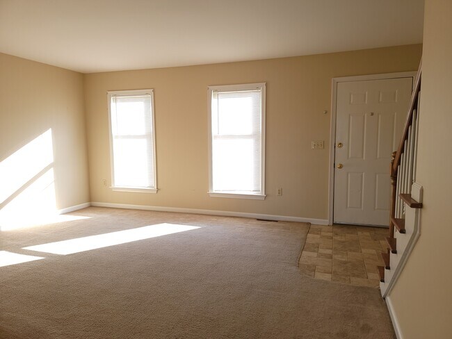 Foto del edificio - 46 Ironstone Dr