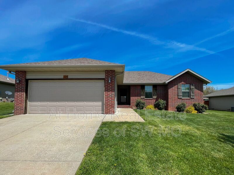 3229 Liberty St, Republic, MO 65738 House Rental in Republic, MO