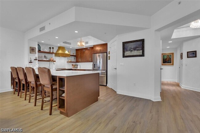 Building Photo - 1065 Borghese Ln